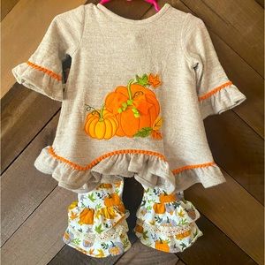 RARE EDITIONS PUMPKIN OUTFIT 6-9 Month